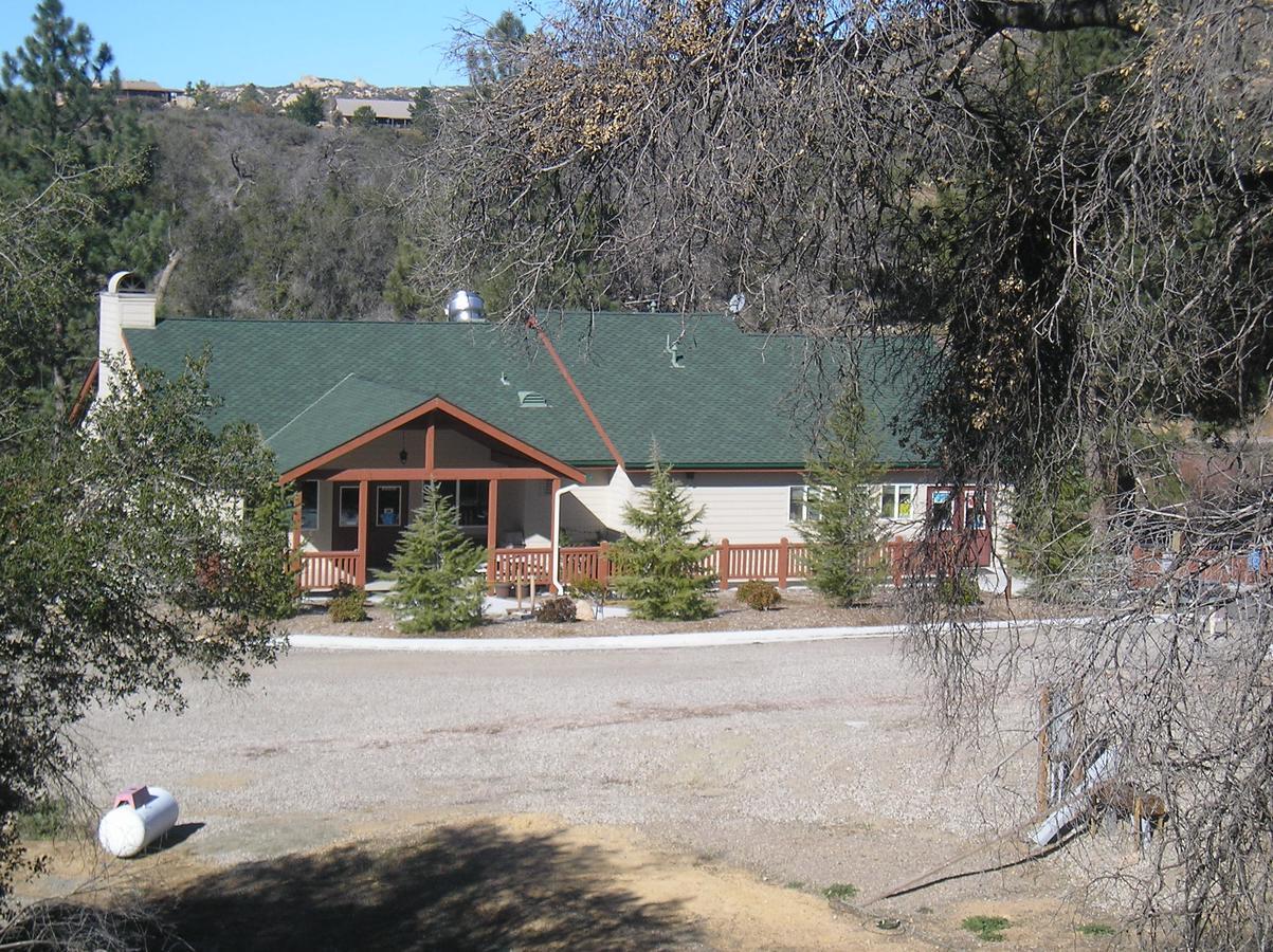 Oakzanita Springs Camping Resort Cottage 4 Descanso Dış mekan fotoğraf